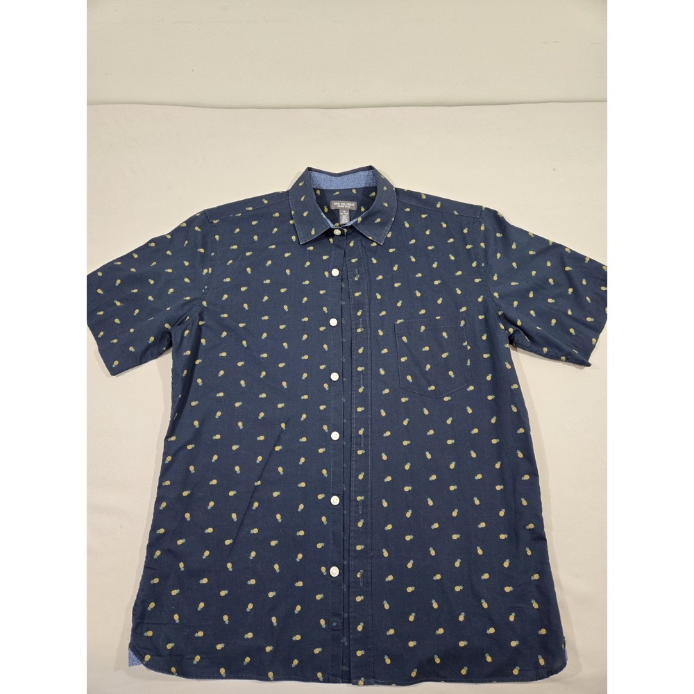 Van Heusen "Never Tuck" men's short-sleeve button-down blue shirt  , size M